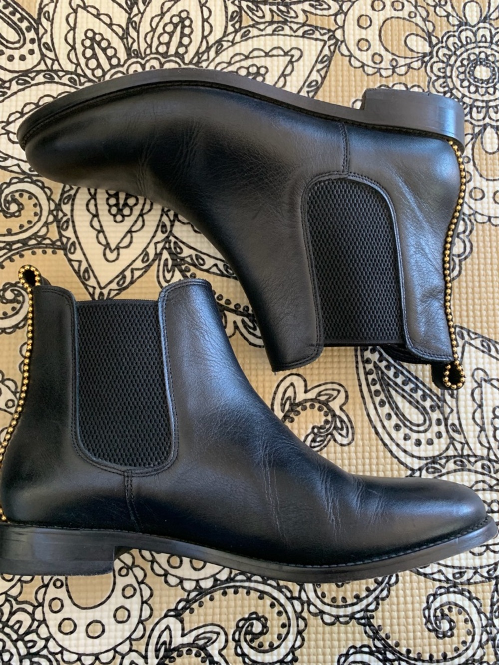 Anaki Paris Leather boots. Black with gold studs. Size 40. EUC